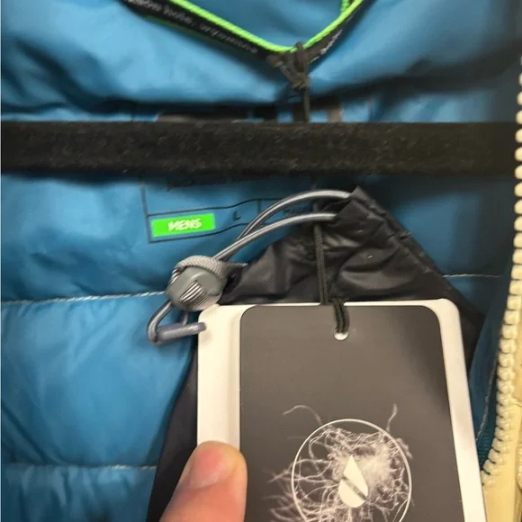 Stio Hometown Down Cream Puffer Vest with Hood - Picture 3 of 4